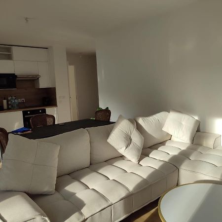 Chambre Privee Dans Un Nouvel Appartement Partage Pres De Paris Avec Parking Gratuit Chevilly-Larue Dış mekan fotoğraf