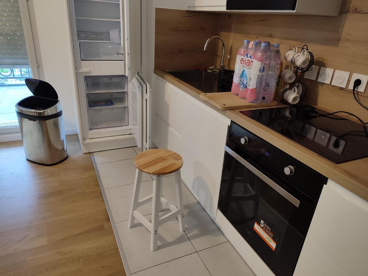 Chambre Privee Dans Un Nouvel Appartement Partage Pres De Paris Avec Parking Gratuit Chevilly-Larue Dış mekan fotoğraf