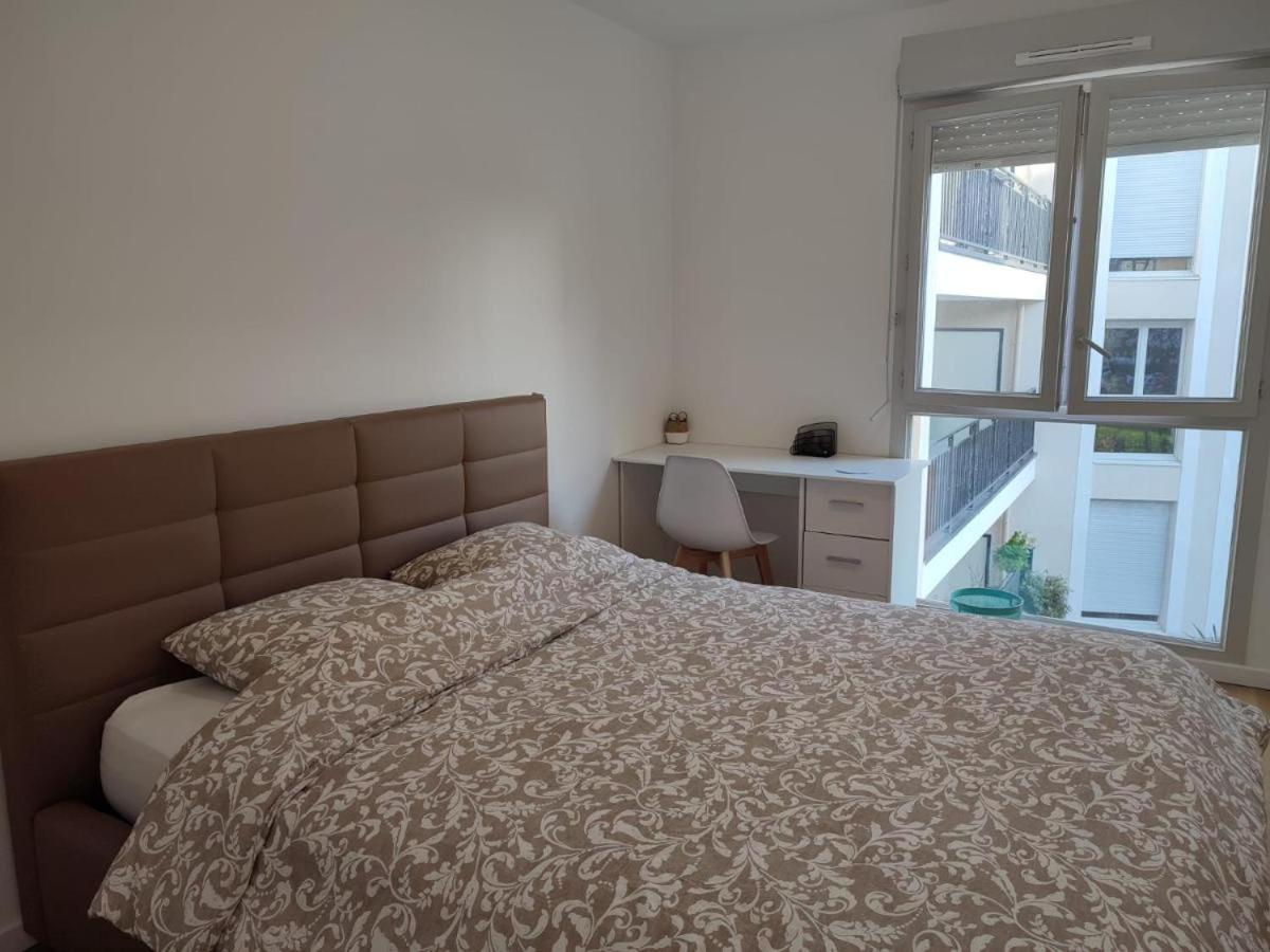 Chambre Privee Dans Un Nouvel Appartement Partage Pres De Paris Avec Parking Gratuit Chevilly-Larue Dış mekan fotoğraf